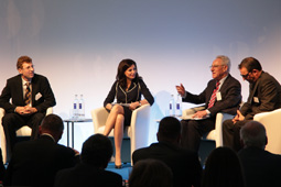 Annette Eimermacher moderiert ... Talk-Runden Annette Eimermacher: Talk-Runden Eventmoderation