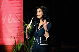 Annette Annette Eimermache trainiert CEOs und Führungskräfte – Rede-Coaching Annette Eimermacher: Rede-Coaching